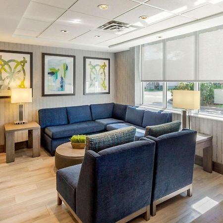 Comfort Suites Downtown Windsor Dış mekan fotoğraf