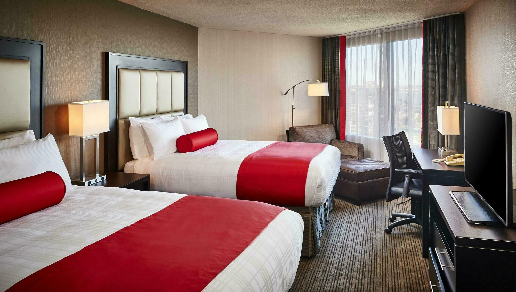 Comfort Suites Downtown Windsor Dış mekan fotoğraf