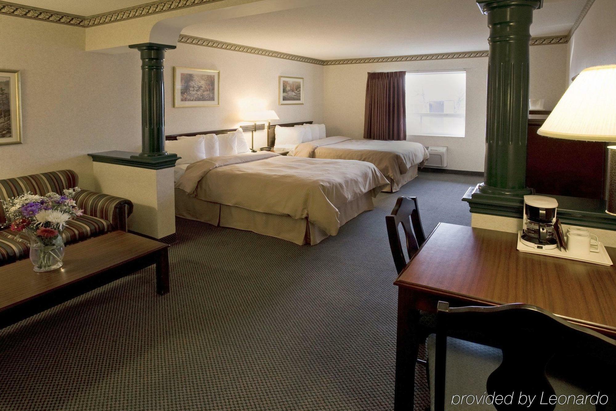 Comfort Suites Downtown Windsor Dış mekan fotoğraf
