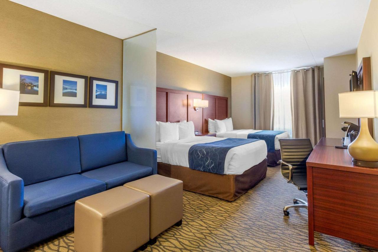 Comfort Suites Downtown Windsor Dış mekan fotoğraf