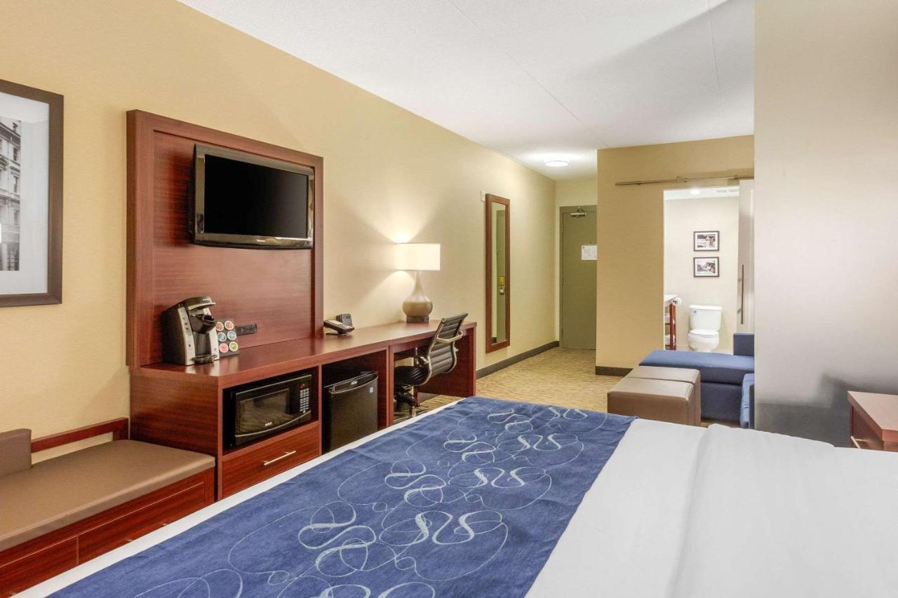 Comfort Suites Downtown Windsor Dış mekan fotoğraf