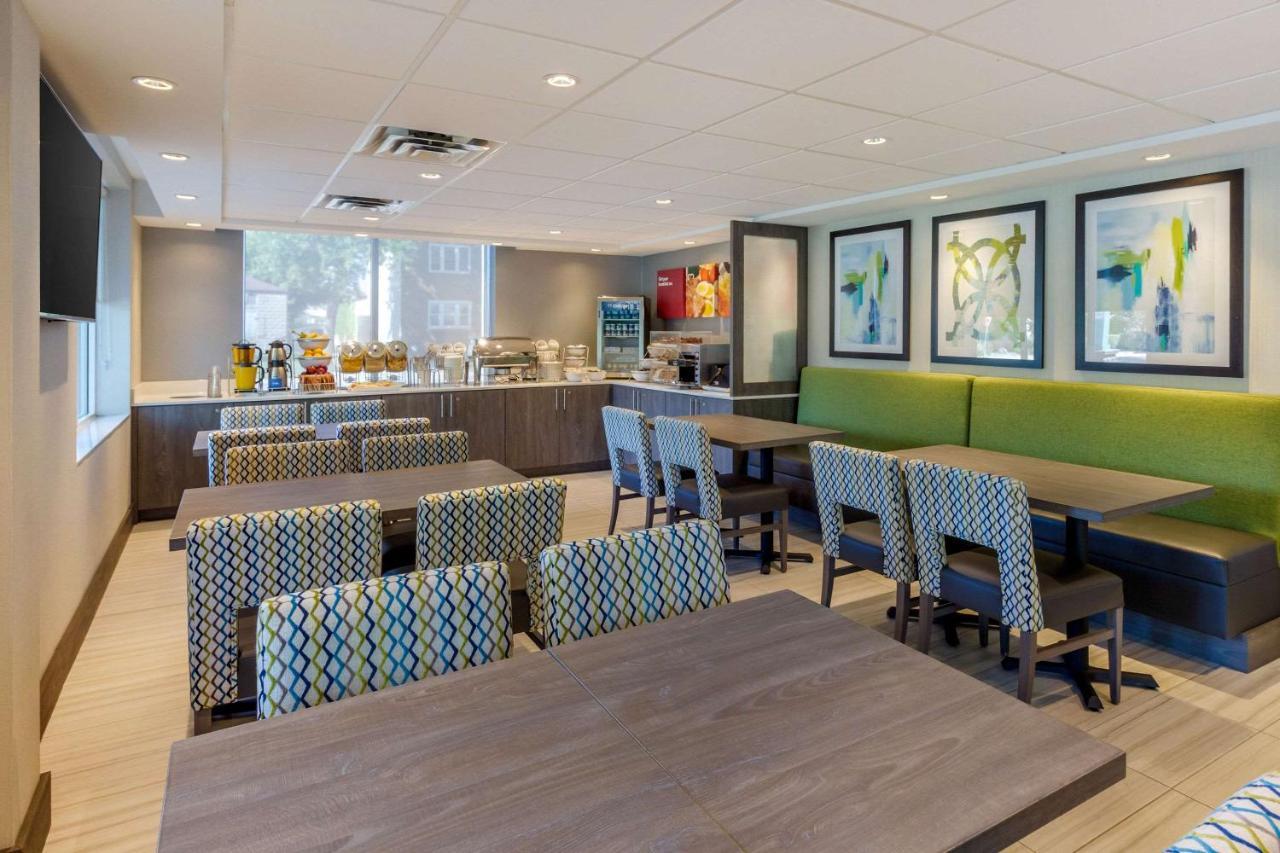 Comfort Suites Downtown Windsor Dış mekan fotoğraf